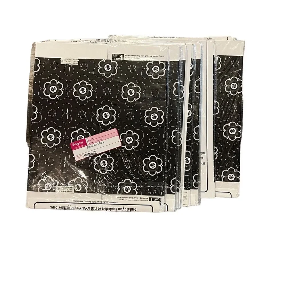 Thirty-One Lot of 19 Small Gift Boxes Cardboard Onyx Blossom New